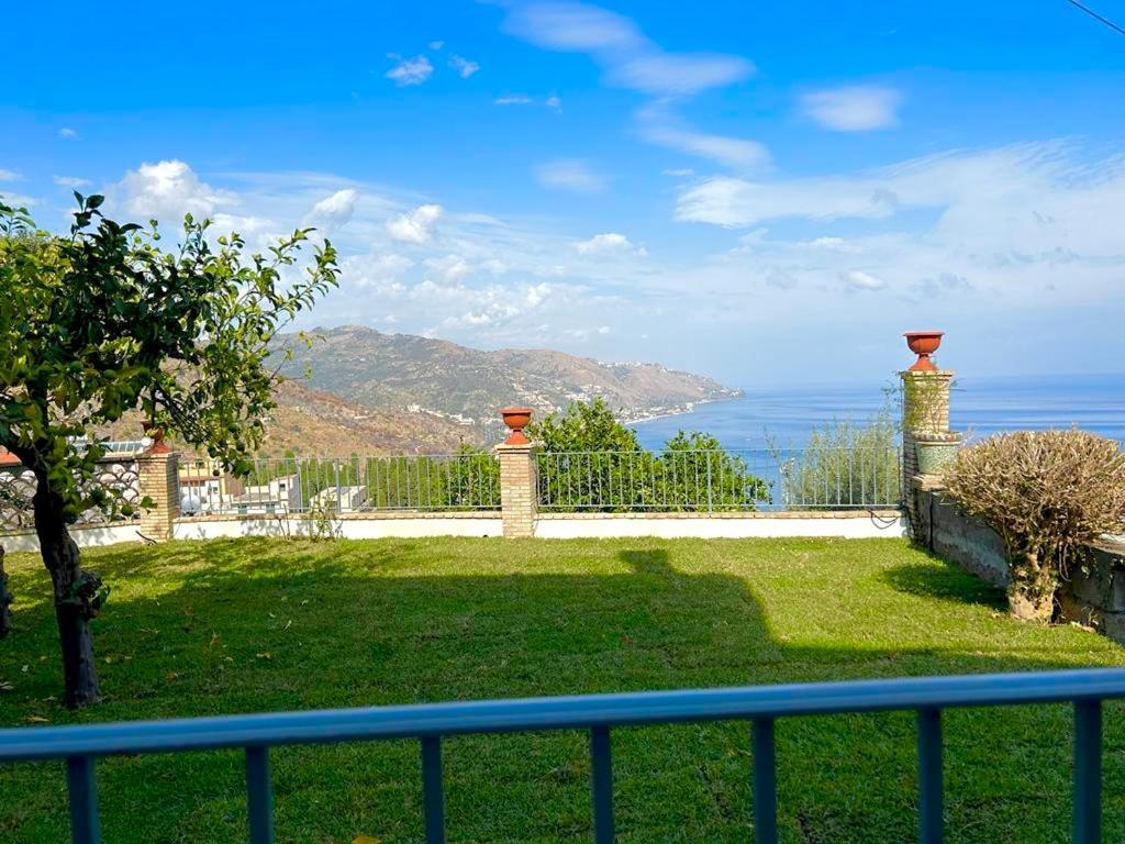 Villa Diana Exclusive Apartment Taormina Kültér fotó